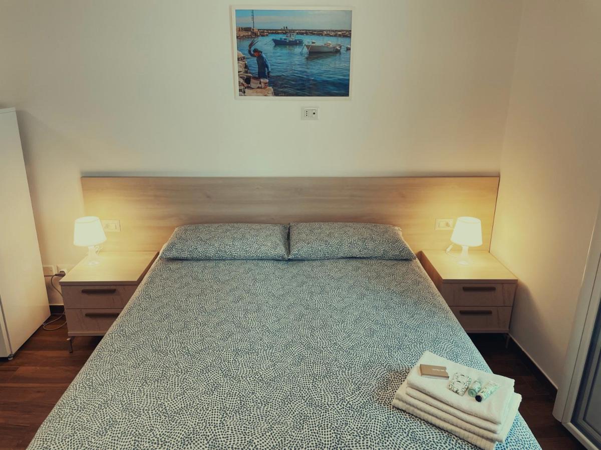 Nonna Vittoria Apartments Mola di Bari Exteriör bild