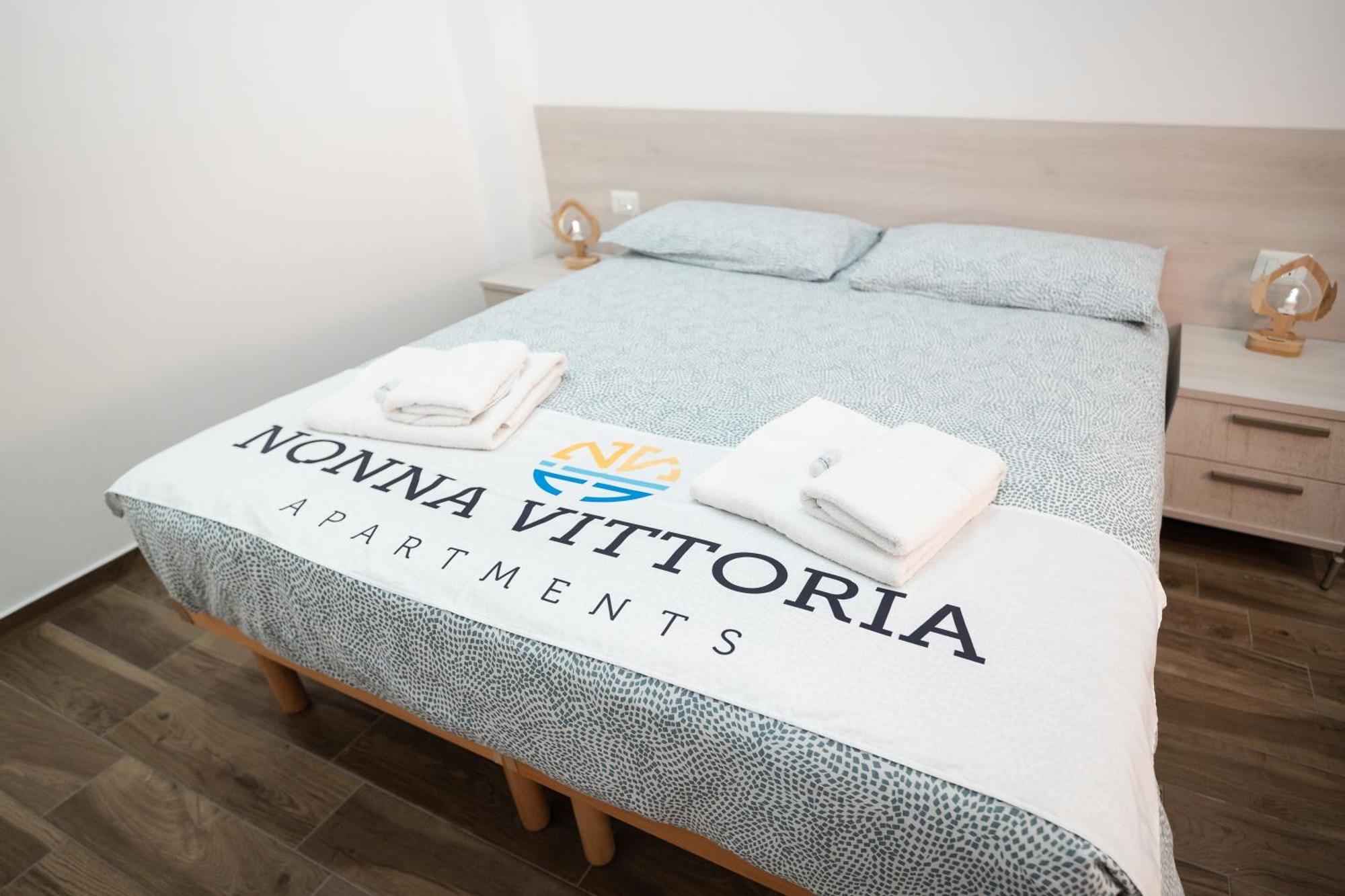 Nonna Vittoria Apartments Mola di Bari Exteriör bild