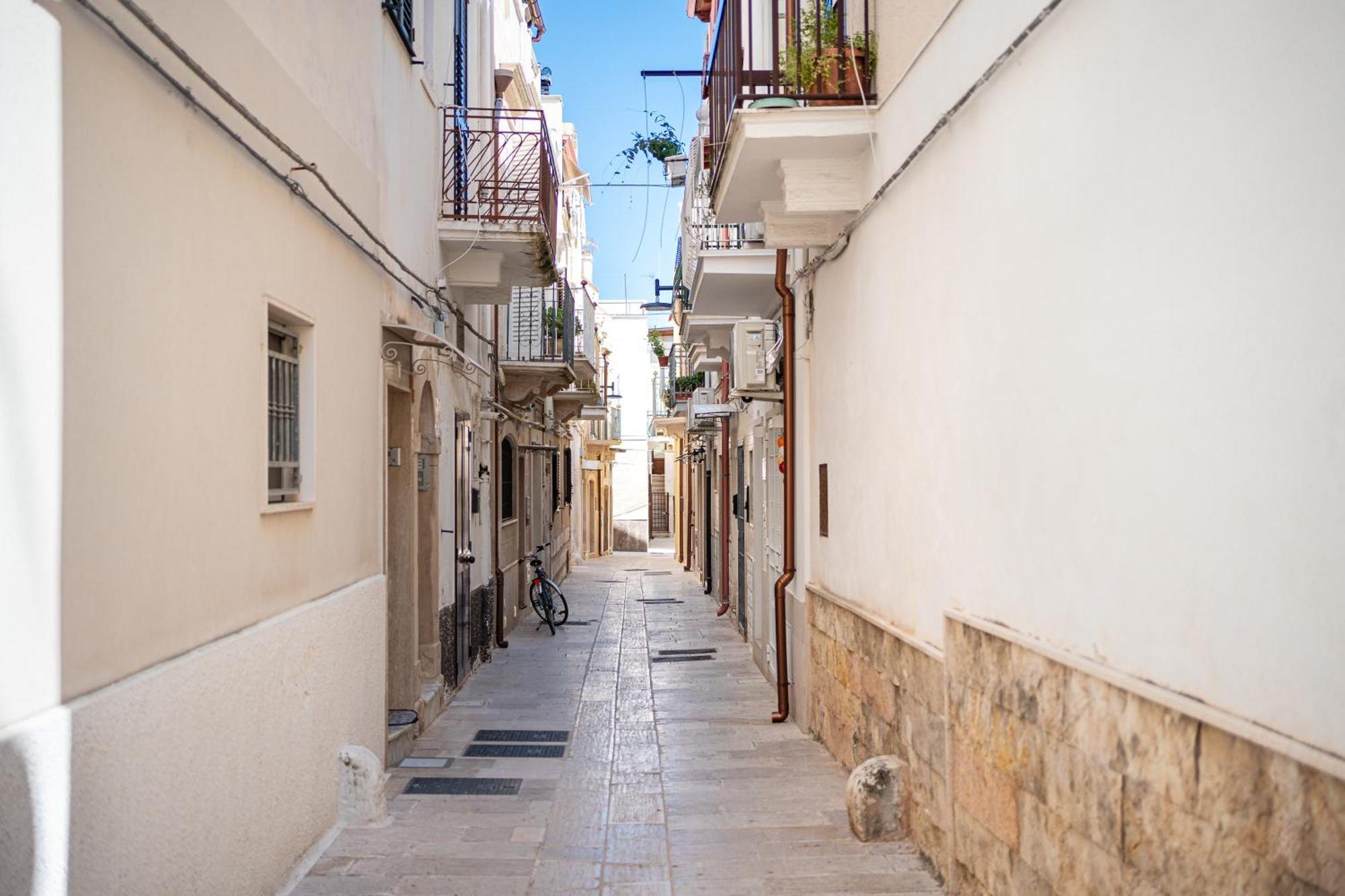 Nonna Vittoria Apartments Mola di Bari Exteriör bild